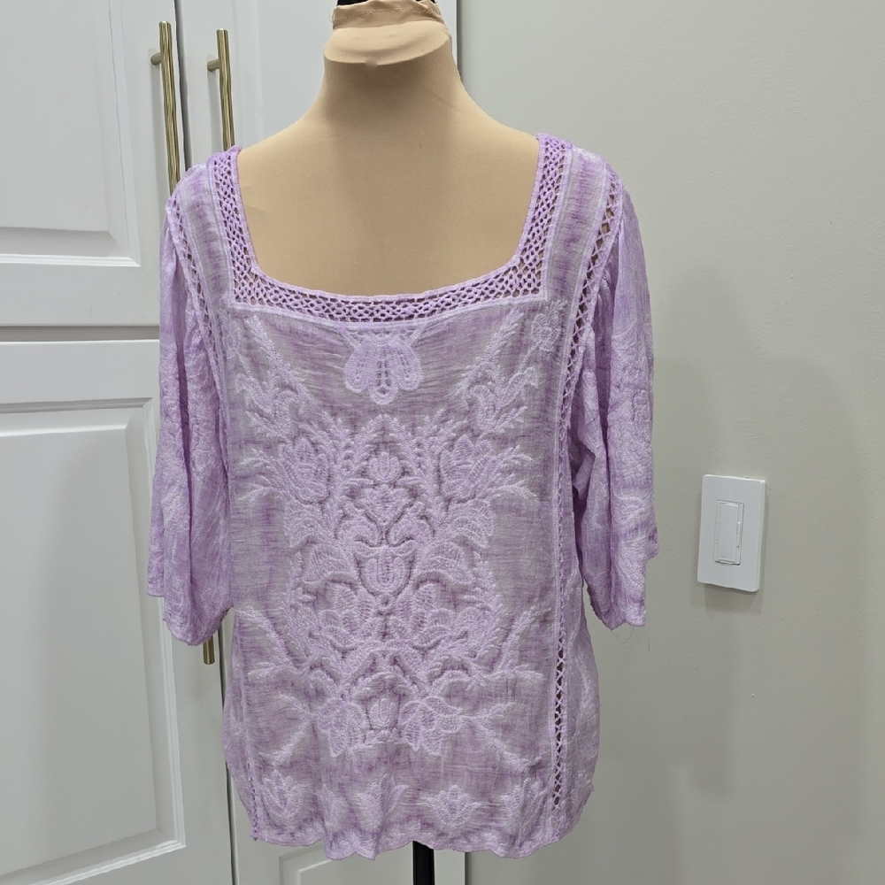 Democracy Lavender Embroidered Women's Top NWOT